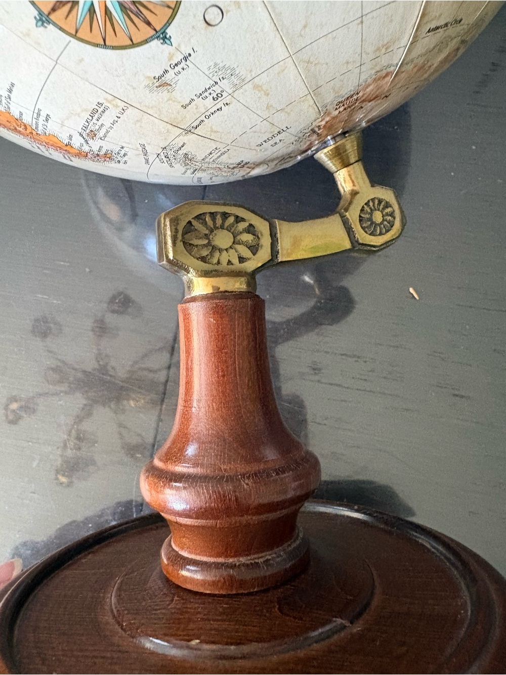 Vintage-Style Cream and Brown Decorative Globe - Home Accents - Picture 5 of 6
